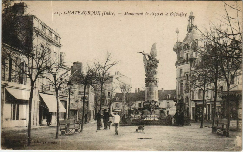 Carte postale ancienne Chateauroux Monument de 1870 France