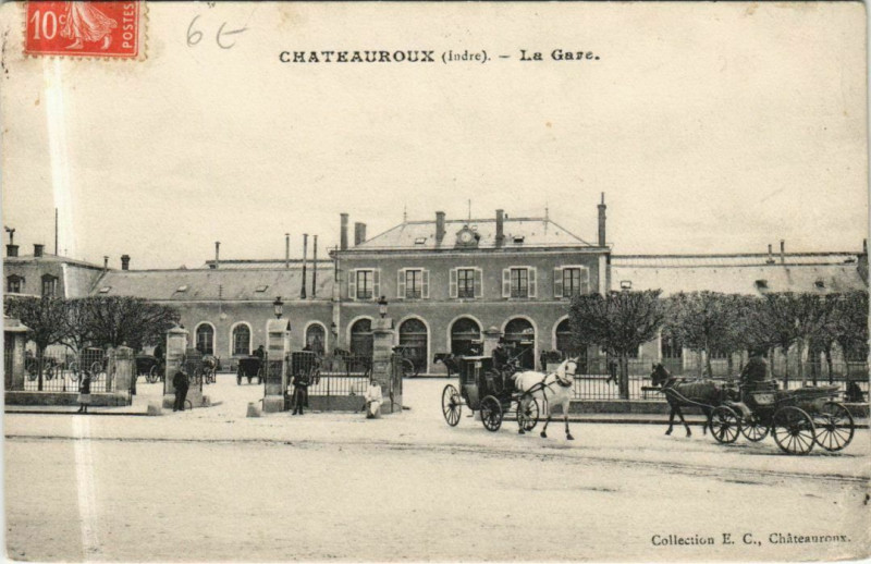 Carte postale ancienne Chateauroux La Gare France