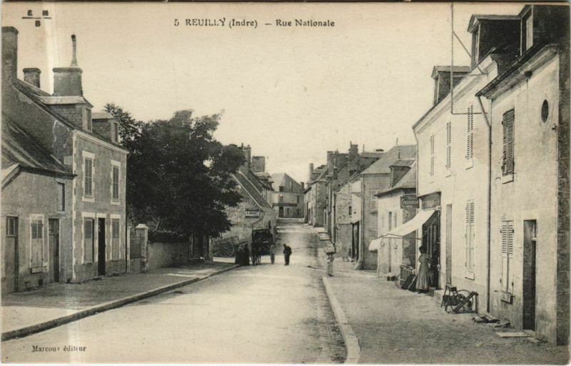 Carte postale ancienne Reuilly Rue Nationale France à Reuilly