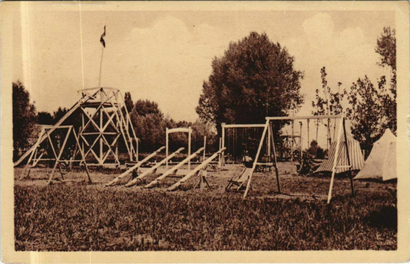 Carte postale ancienne Chateauroux Plage de Belle-Isle Les Jeux France