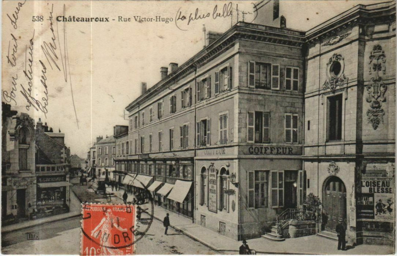 Carte postale ancienne Chateauroux Rue Victor-Hugo France