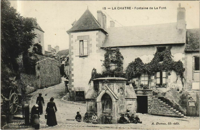 Carte postale ancienne La Chatre Fontaine de La Font France