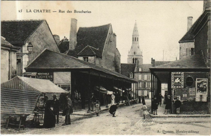 Carte postale ancienne La Chatre Rue des Boucheries France