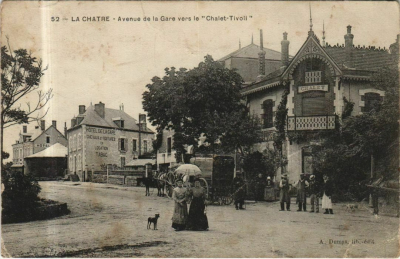 Carte postale ancienne La Chatre Avenue de la Gare France