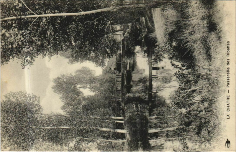 Carte postale ancienne La Chatre Passerelle des Ribattes France