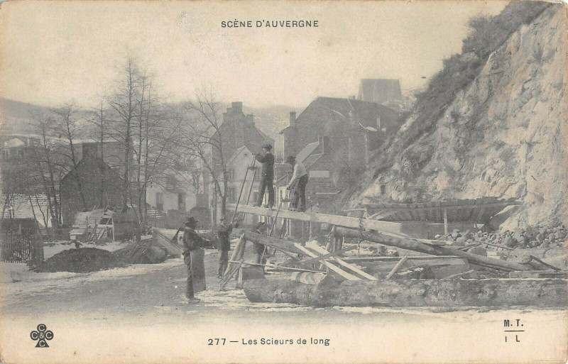 Carte postale ancienne Scene D'Auvergne Les Scieurs De Long Vieux Metier