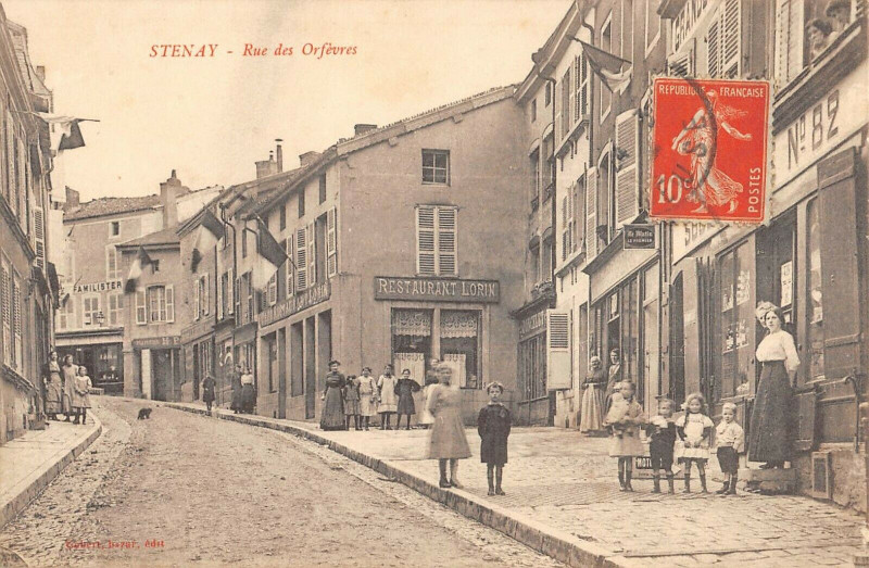 Carte postale ancienne Stenay Rue Des Orfevres à Stenay
