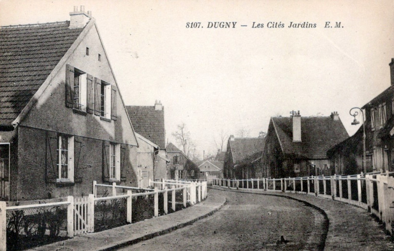 Carte postale ancienne Les Cités Jardins à Dugny