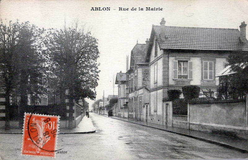 Carte postale ancienne Rue de la Mairie à Ablon-sur-Seine