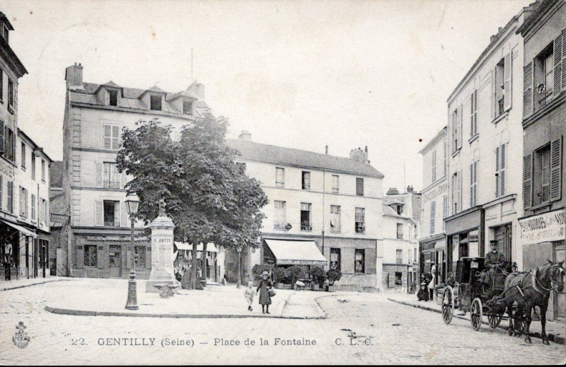 Carte postale ancienne Place de la Fontaine à Gentilly