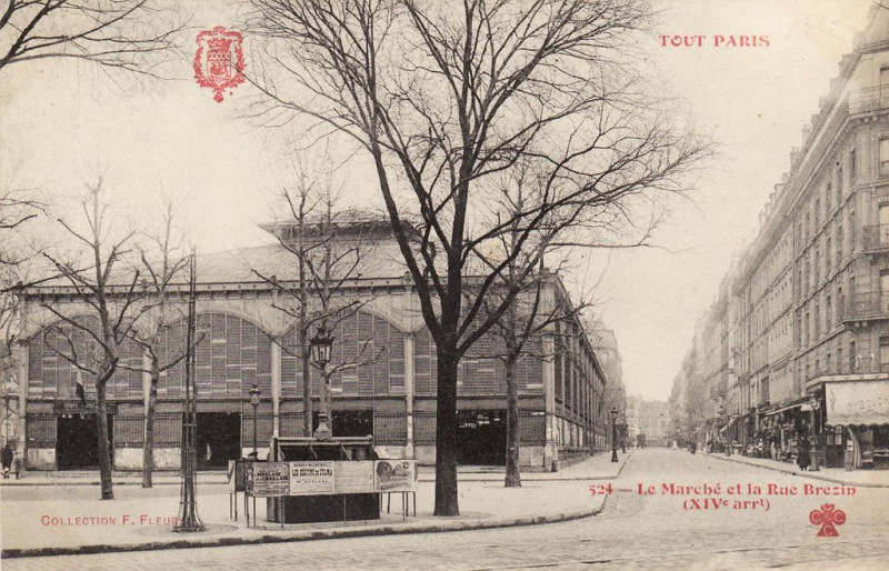 Carte postale ancienne Le Marché et la Rue Brezin à Paris 14e