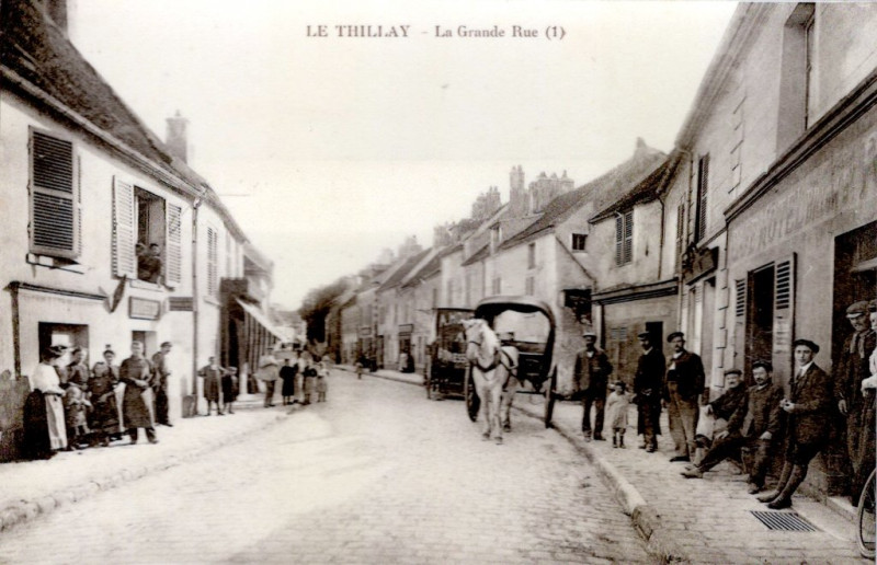 Carte postale ancienne La Grande Rue au Thillay