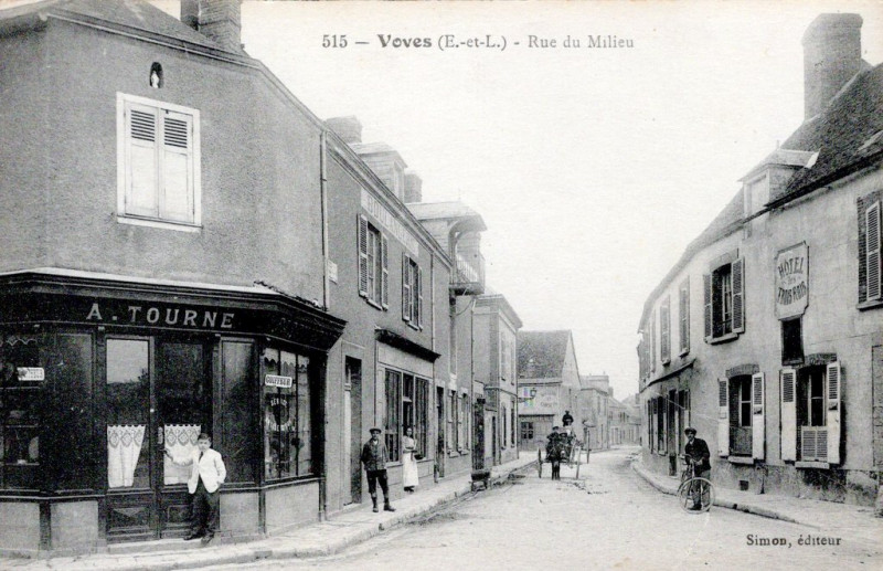 Carte postale ancienne Rue du Milieu aux Villages Vovéens