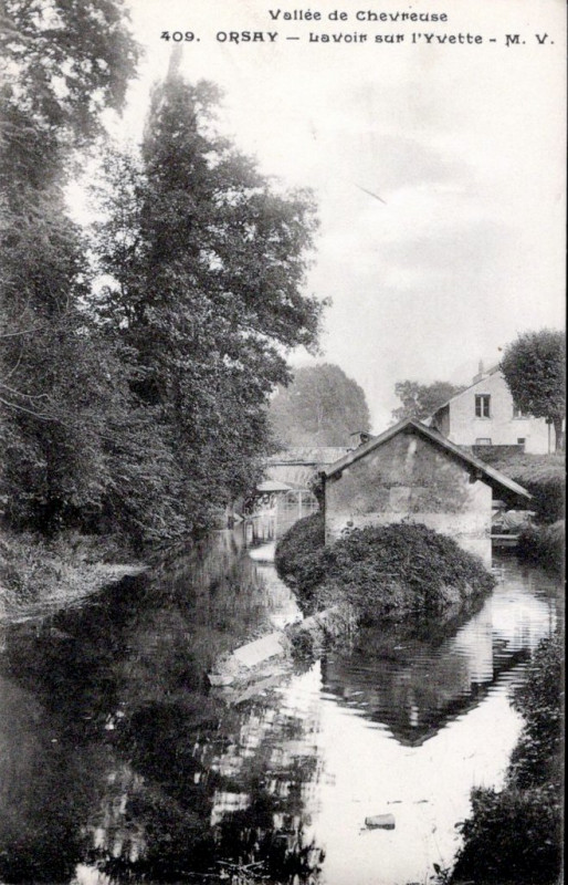 Carte postale ancienne Lavoir sur l'Yvette à Orsay