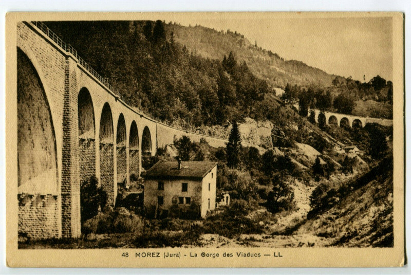 Carte postale ancienne Jura Morez la Gorge des Viaducs