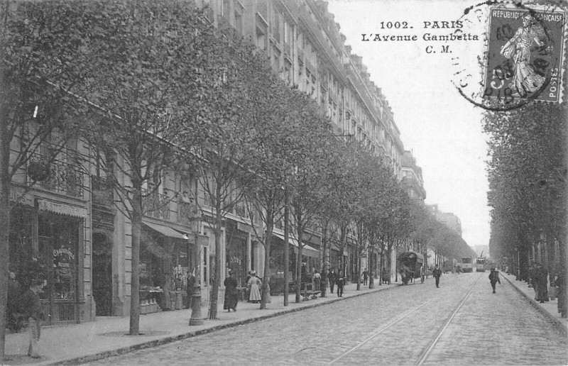 Carte postale ancienne L'Avenue Gambetta à Paris 20e