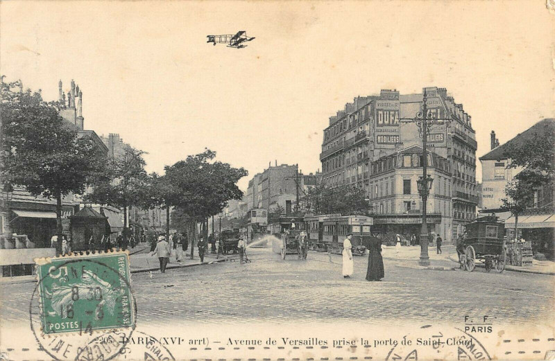 Carte postale ancienne Avenue de Versailles, prise de la Porte de Saint-Cloud à Paris 16e