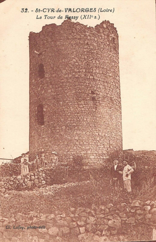 Carte postale ancienne Saint Cyr De Valorges La Tour De Ressy à Saint-Cyr-de-Valorges