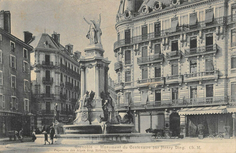 Carte postale ancienne Grenoble Monument Du Centenaire Par Henry Ding à Grenoble