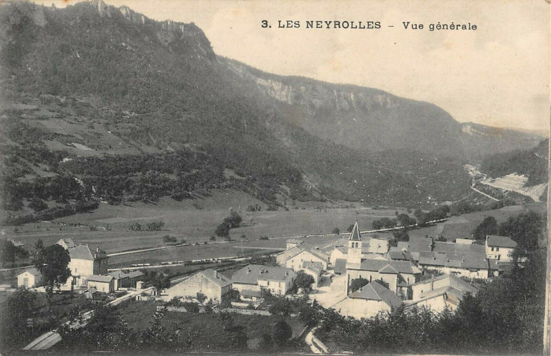 Carte postale ancienne Les Neyrolles Vue Generale aux Neyrolles