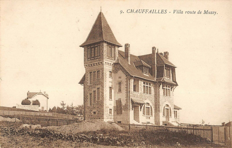 Carte postale ancienne Chauffailles Villa Route De Mussy à Chauffailles