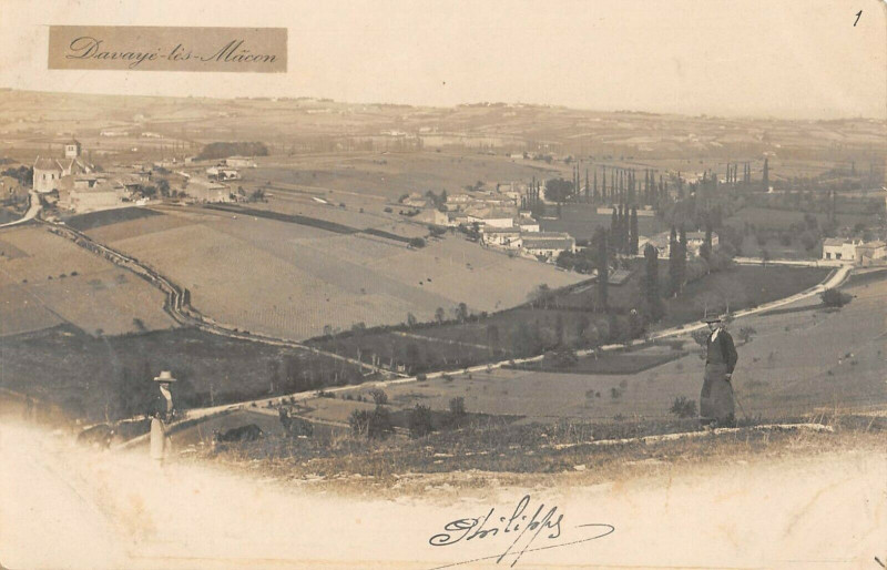 Carte postale ancienne Davaye Les Macon Carte Photo