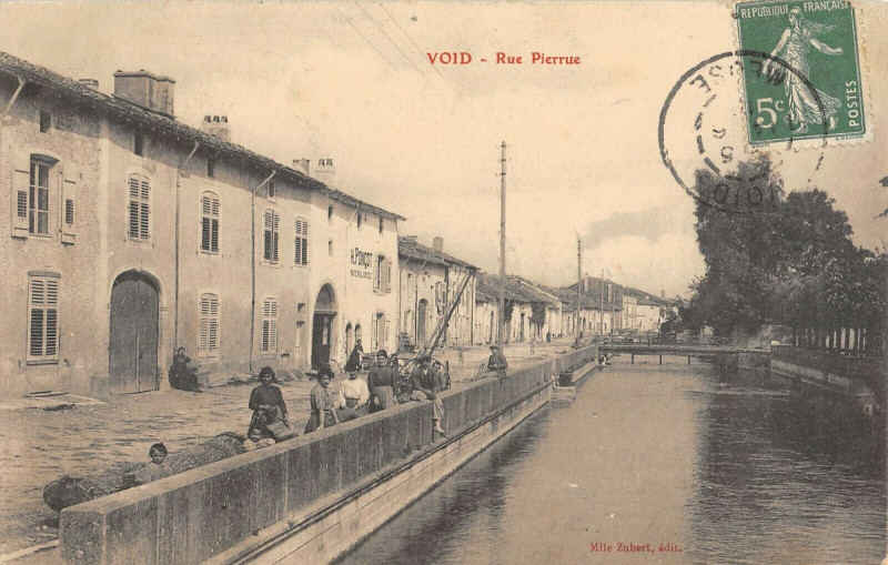 Carte postale ancienne Void Rue Pierrue