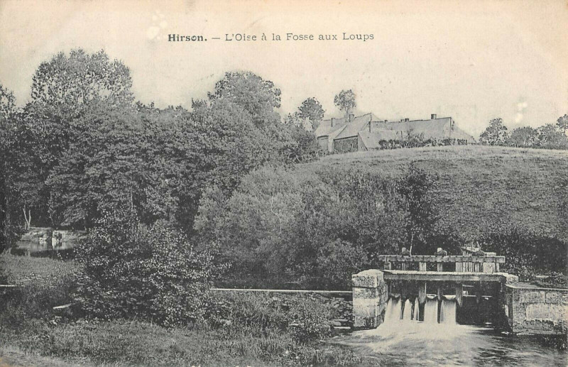 Carte postale ancienne Hirson L'Oise A La Fosse Aux Loups à Hirson