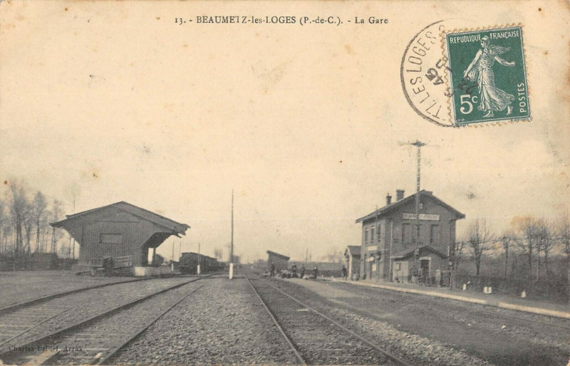 Carte postale ancienne Beaumetz Les Loges La Gare