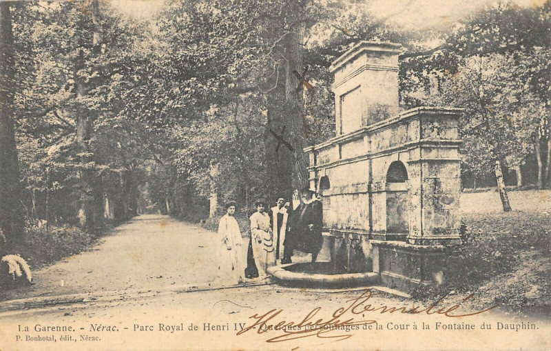 Carte postale ancienne La Garenne Nerac Parc Royal De Henri Iv