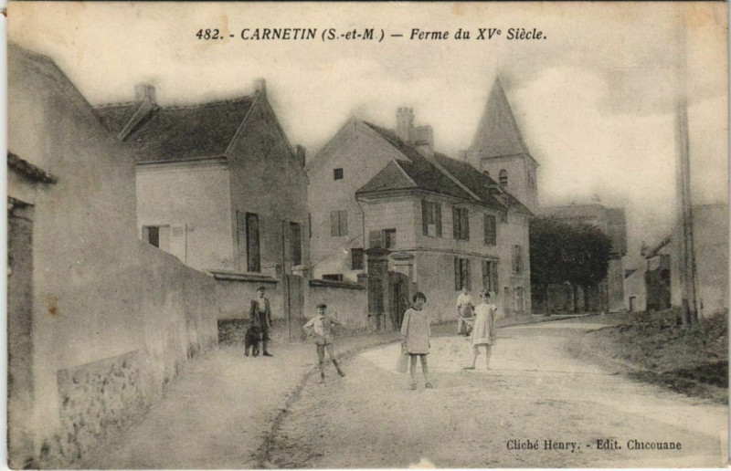 Carte postale ancienne Carnetin Ferme du Xve siecle à Carnetin