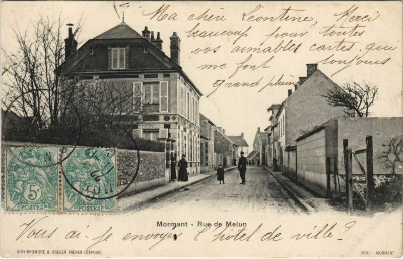 Carte postale ancienne Mormant Rue de Melun à Melun