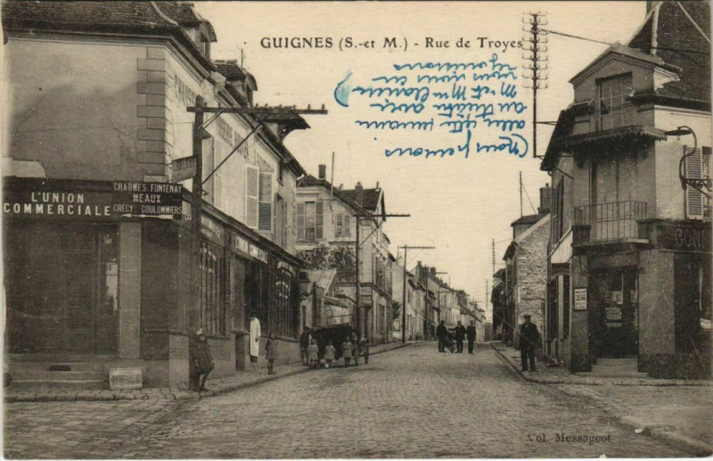 Carte postale ancienne Guignes-Rabutin Rue de Troyes à Guignes