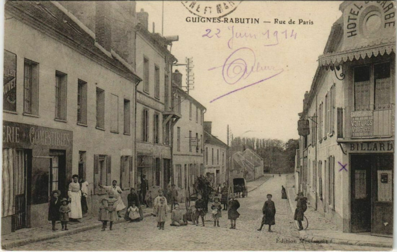 Carte postale ancienne Guignes-Rabutin Rue de Paris à Guignes