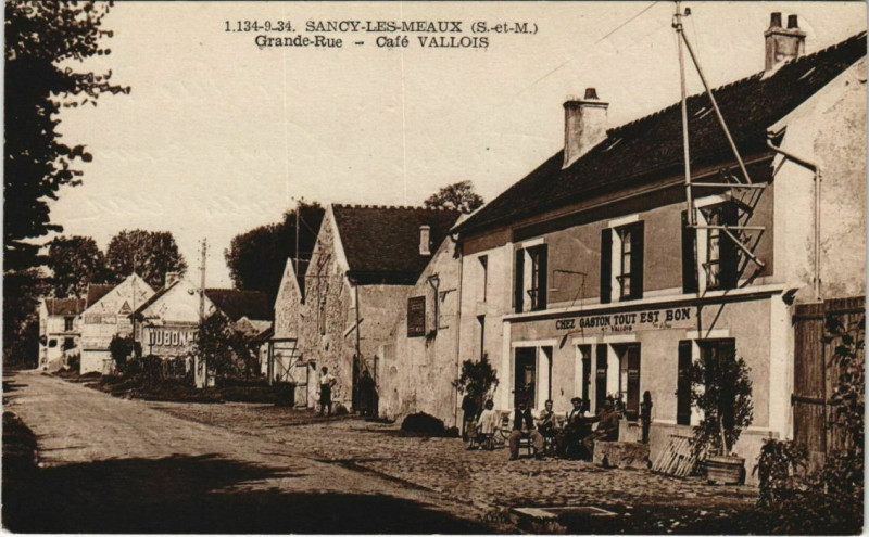Carte postale ancienne Sancy-les-Meaux Grande Rue Café Vallois repr.1930's à Meaux