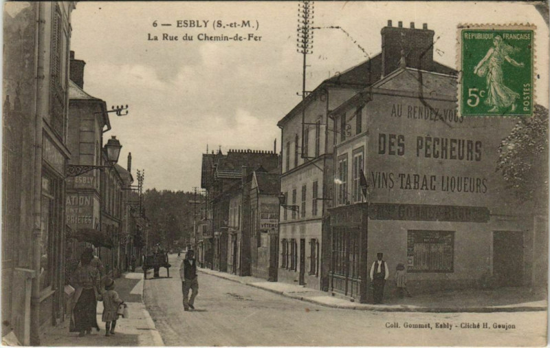 Carte postale ancienne Esbly Rue du Chemin de Fer à Esbly