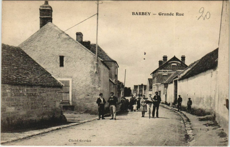 Carte postale ancienne Barbey Grande Rue à Barbey