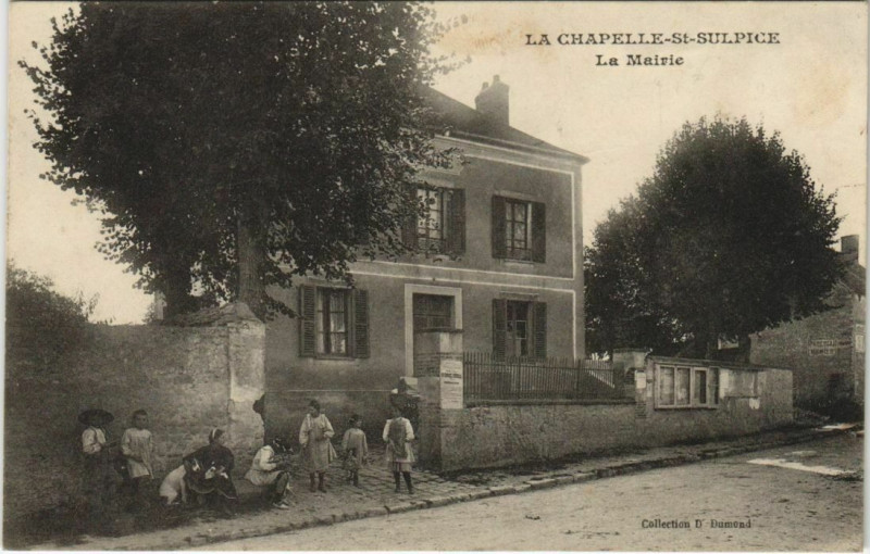 Carte postale ancienne La Chapelle-Saint-Sulpice La Mairie