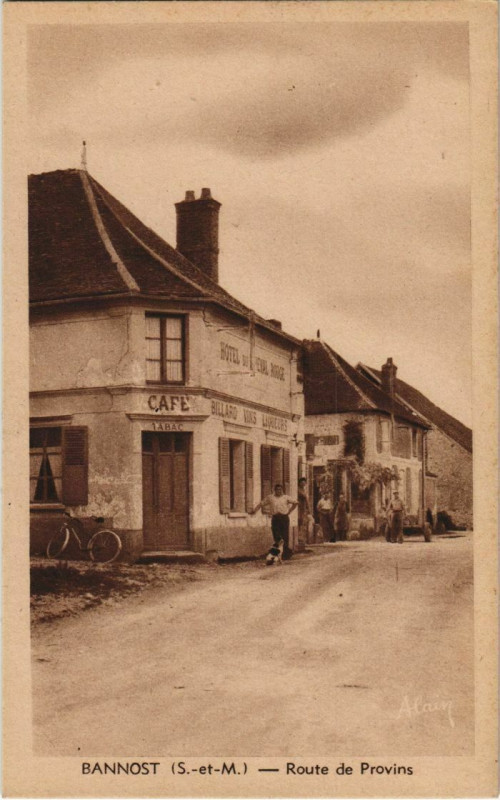 Carte postale ancienne Bannost Route de Provins à Provins