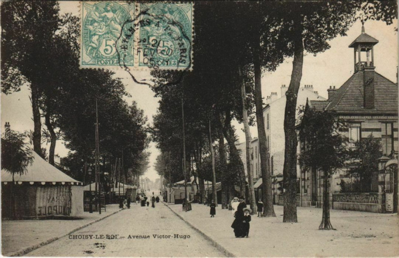 Carte postale ancienne Choisy-le-Roi Avenue Victor Hugo à Choisy-le-Roi