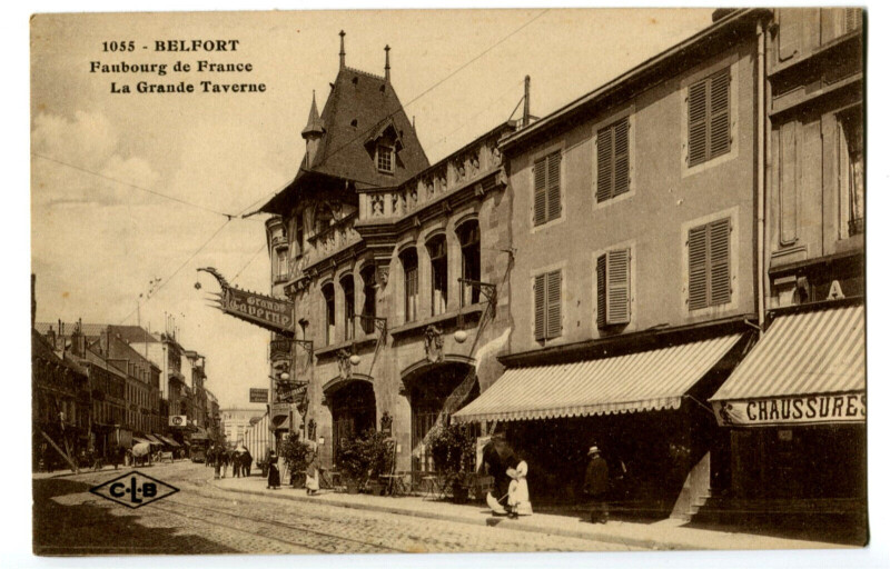 Carte postale ancienne Territoire-de-Belfort Belfort Faubourg de France La Grande Taverne animé à Belfort