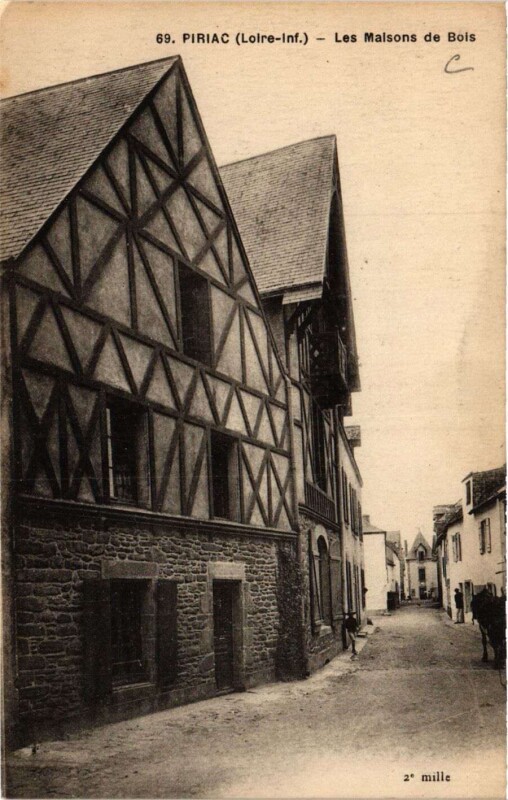 Carte postale ancienne Piriac - Les Maisons de Bois