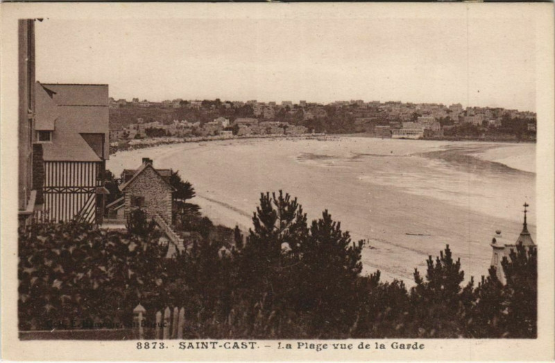 Carte postale ancienne Saint-Cast La Plage de la Garde