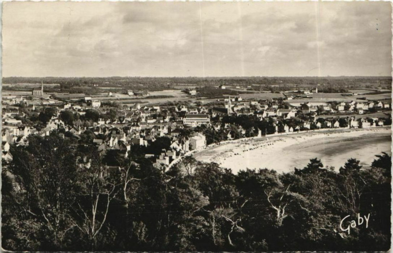 Carte postale ancienne Erquy Vue Generale et Plage du Centre à Erquy