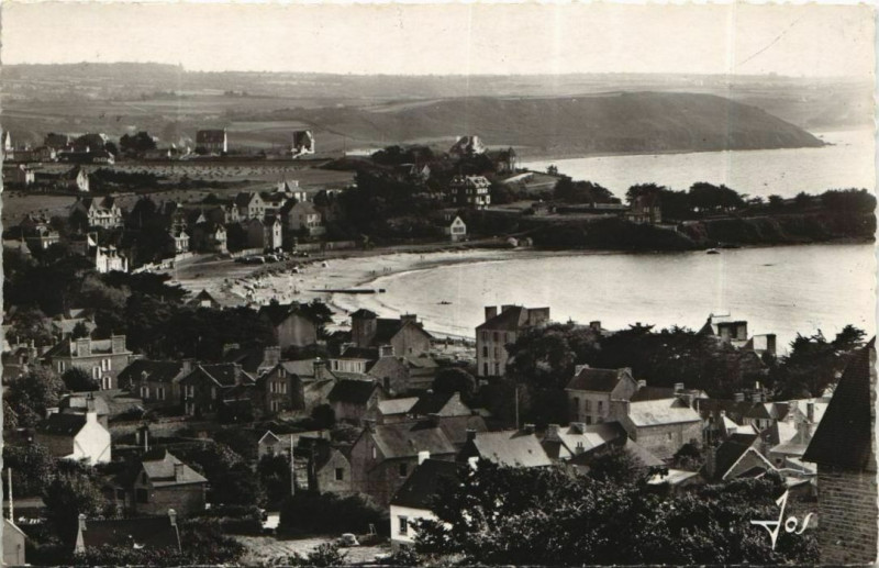 Carte postale ancienne Erquy Panorama à Erquy