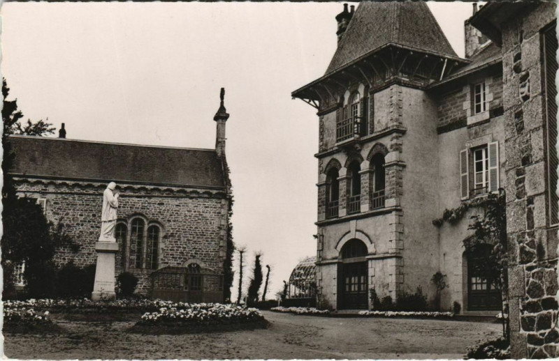 Carte postale ancienne Guingamp Foyer de l'Enfant-Kerprat à Guingamp