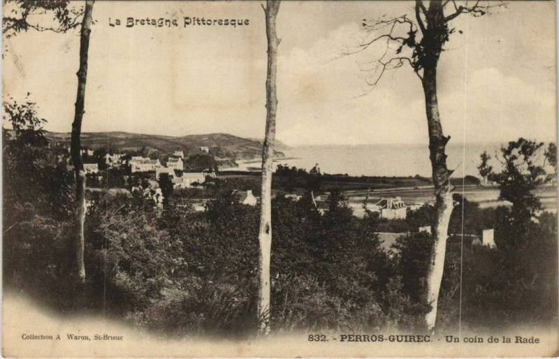 Carte postale ancienne Perros-Guirec Un Coin de la Rade à Perros-Guirec