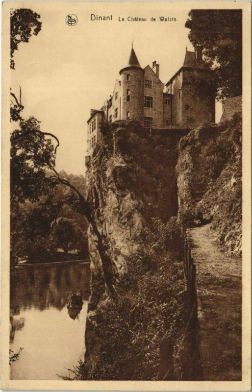Carte postale ancienne Dinan Le Chateau de Walzin à Dinan