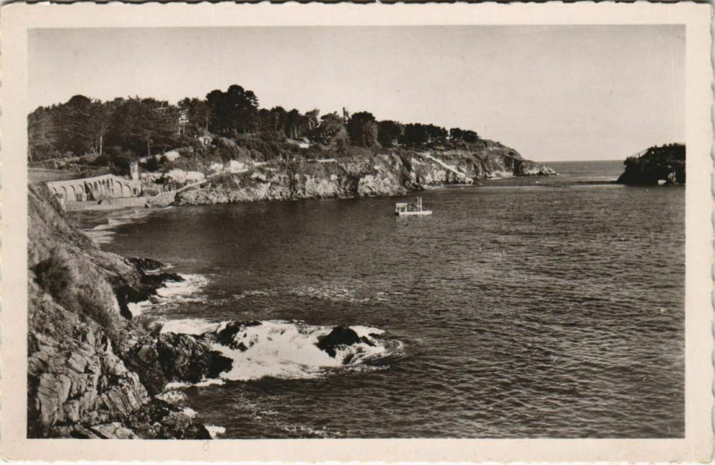 Carte postale ancienne Saint-Quay-Portrieux La Plage de la Comtesse à Saint-Quay-Portrieux