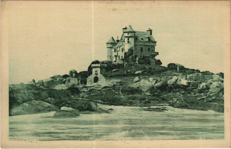 Carte postale ancienne Tregastel Ploumanac'H - Chateau de Costaeres